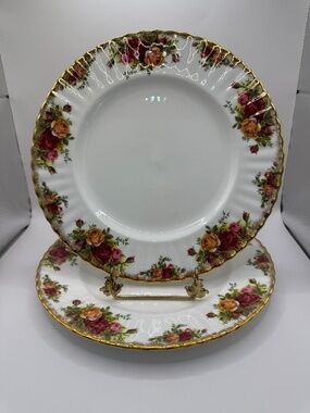 Royal Albert Old Country Roses 8 3/16" Salad Lunch Plate set of 2